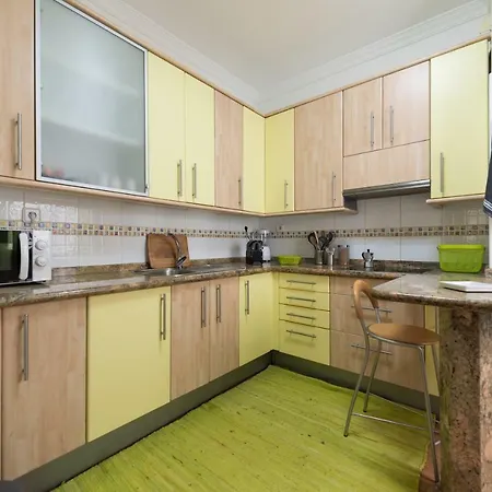 Vivienda Miguel Rosas Apartment