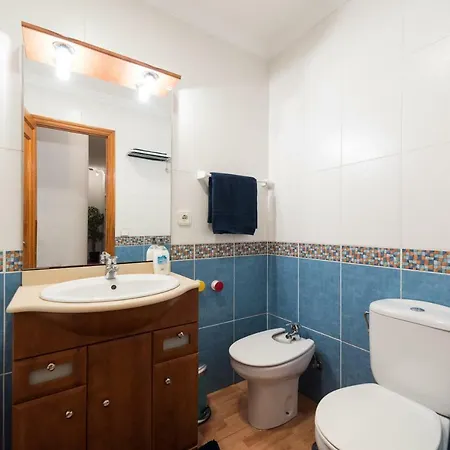 Vivienda Miguel Rosas Apartment